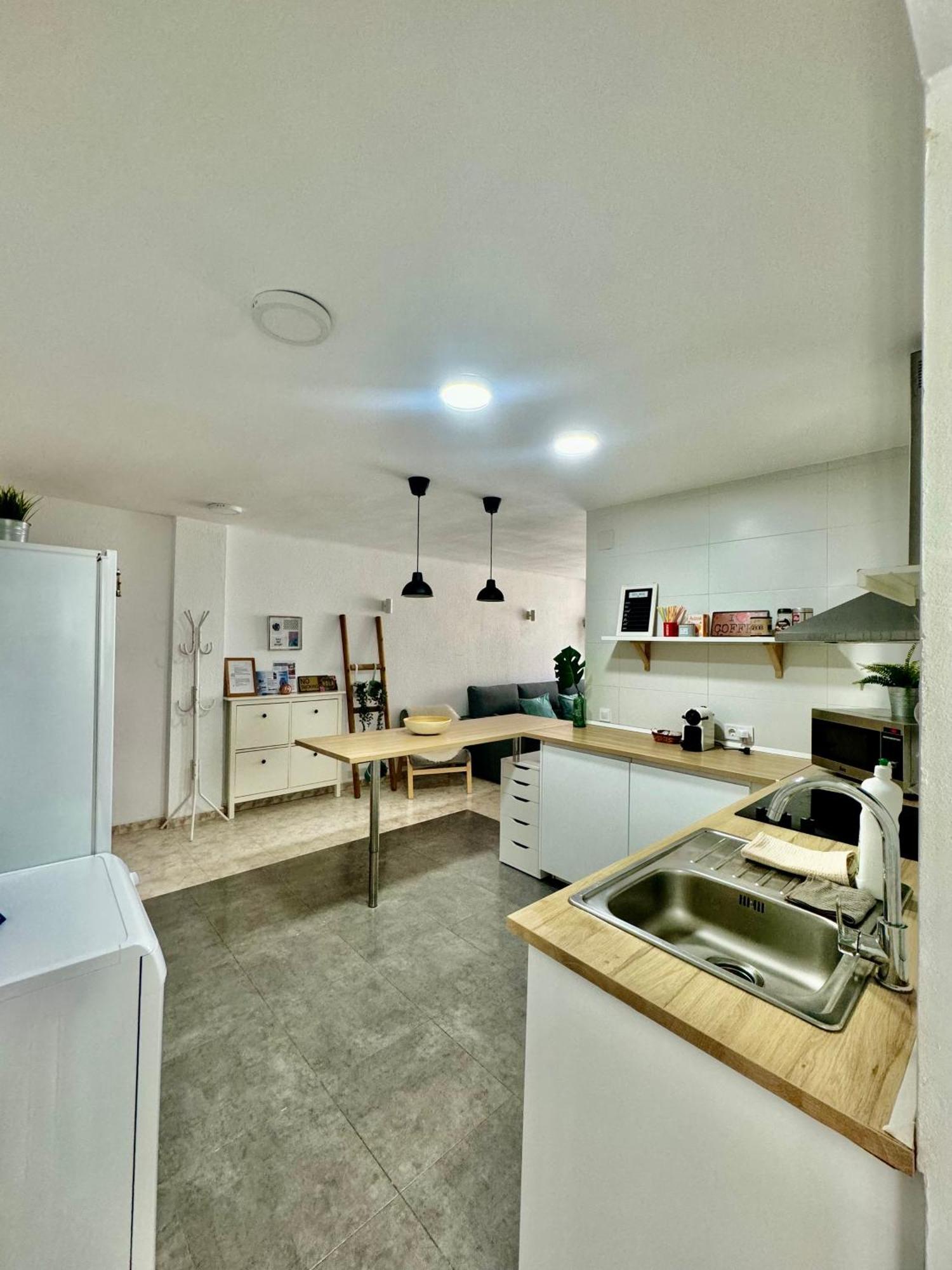 Acogedor Apartamento En 말라가 외부 사진