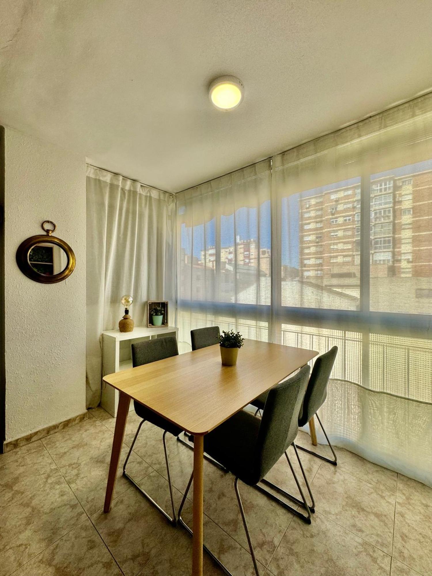 Acogedor Apartamento En 말라가 외부 사진